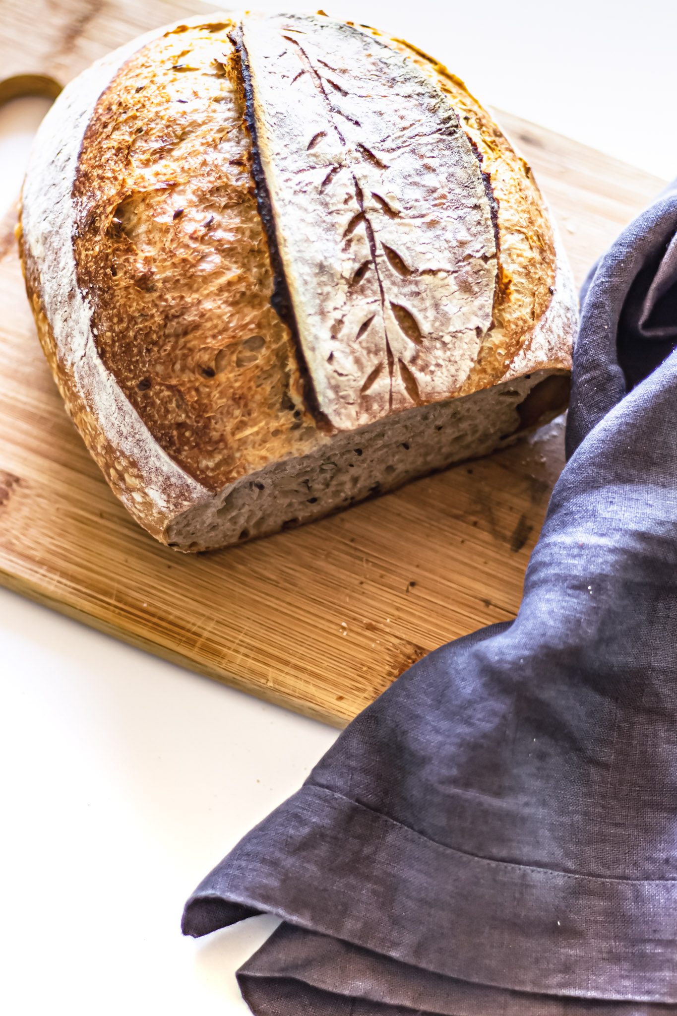 How To Score Sourdough Bread - Perfect Every Time – Maya's Kitchen ...