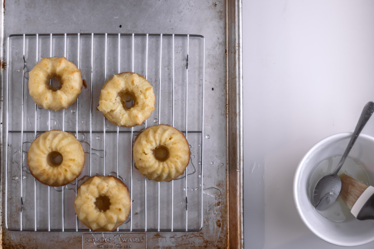 Mini Lemon Bundt Cakes - TeaTime Magazine